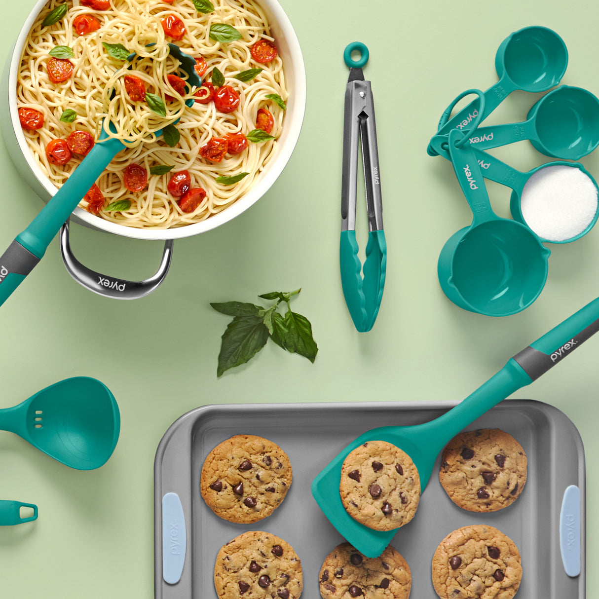 Pyrex® 18-Piece Kitchen Tools & Utensil Set