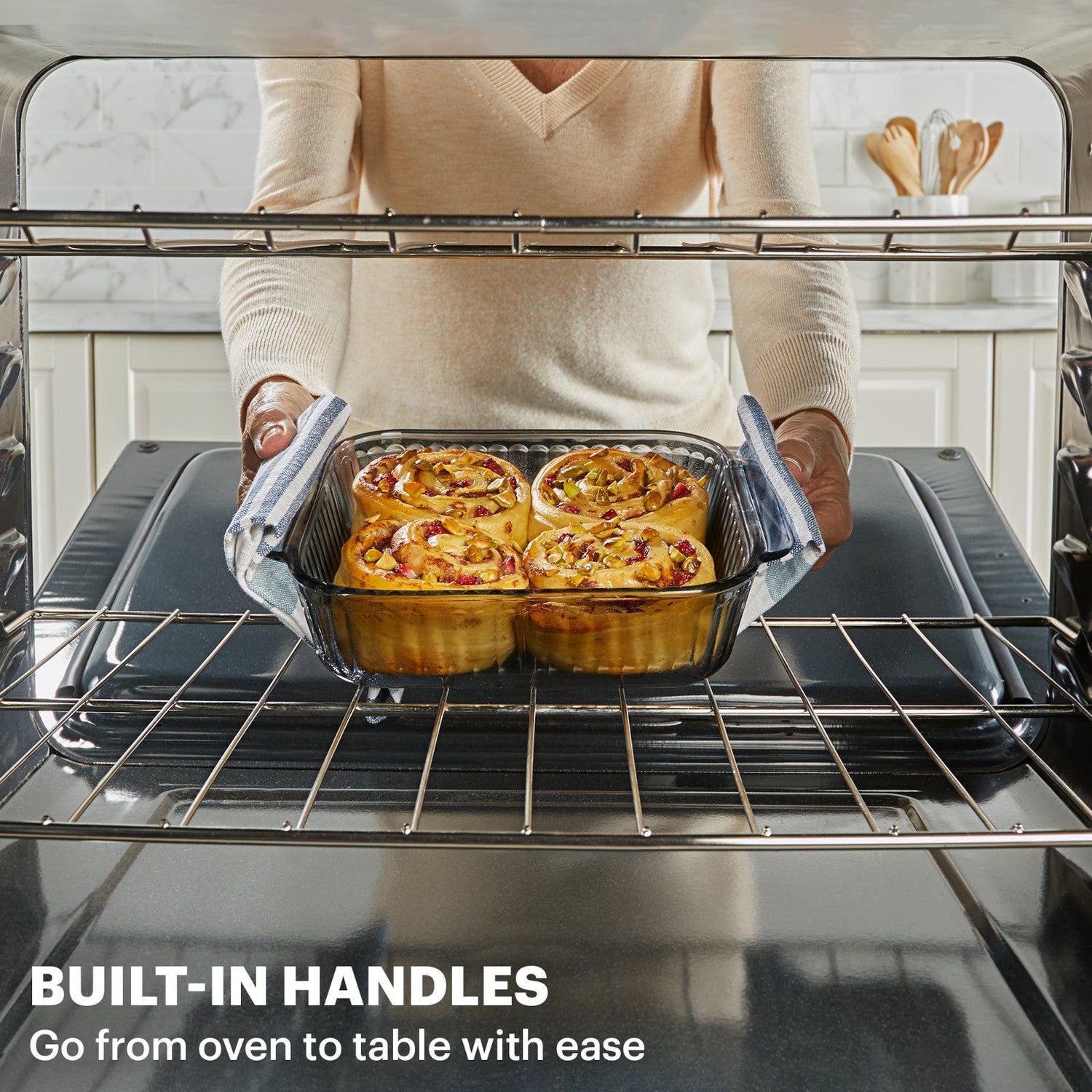 text built-in handles go from oven to table with ease