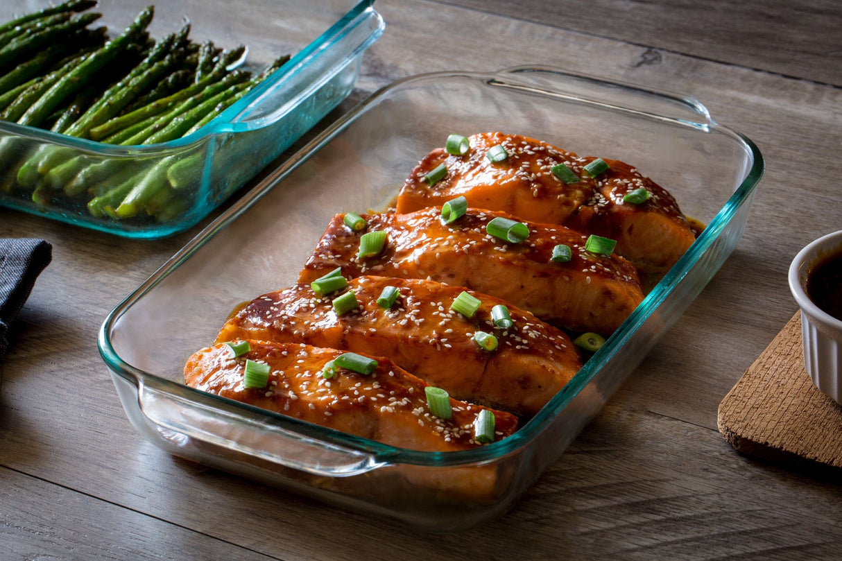 2-quart Oblong Baking Dish on table with chicen inside