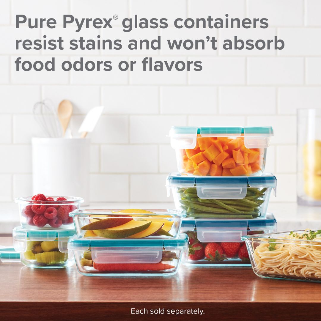 Pyrex glass containers with food on a kitchen counter, text about properties of Pyrex containers.