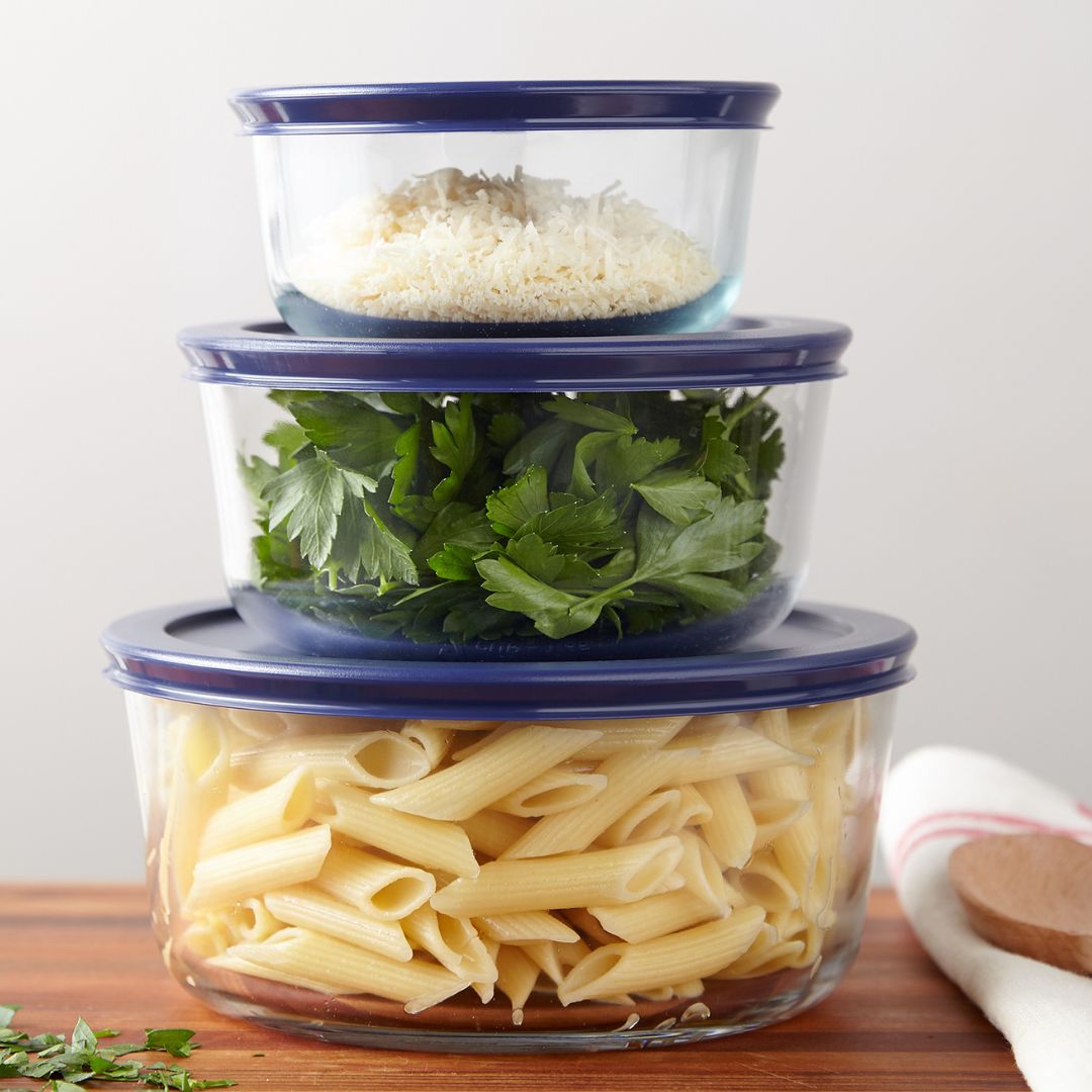 Pyrex glass containers with food stacked